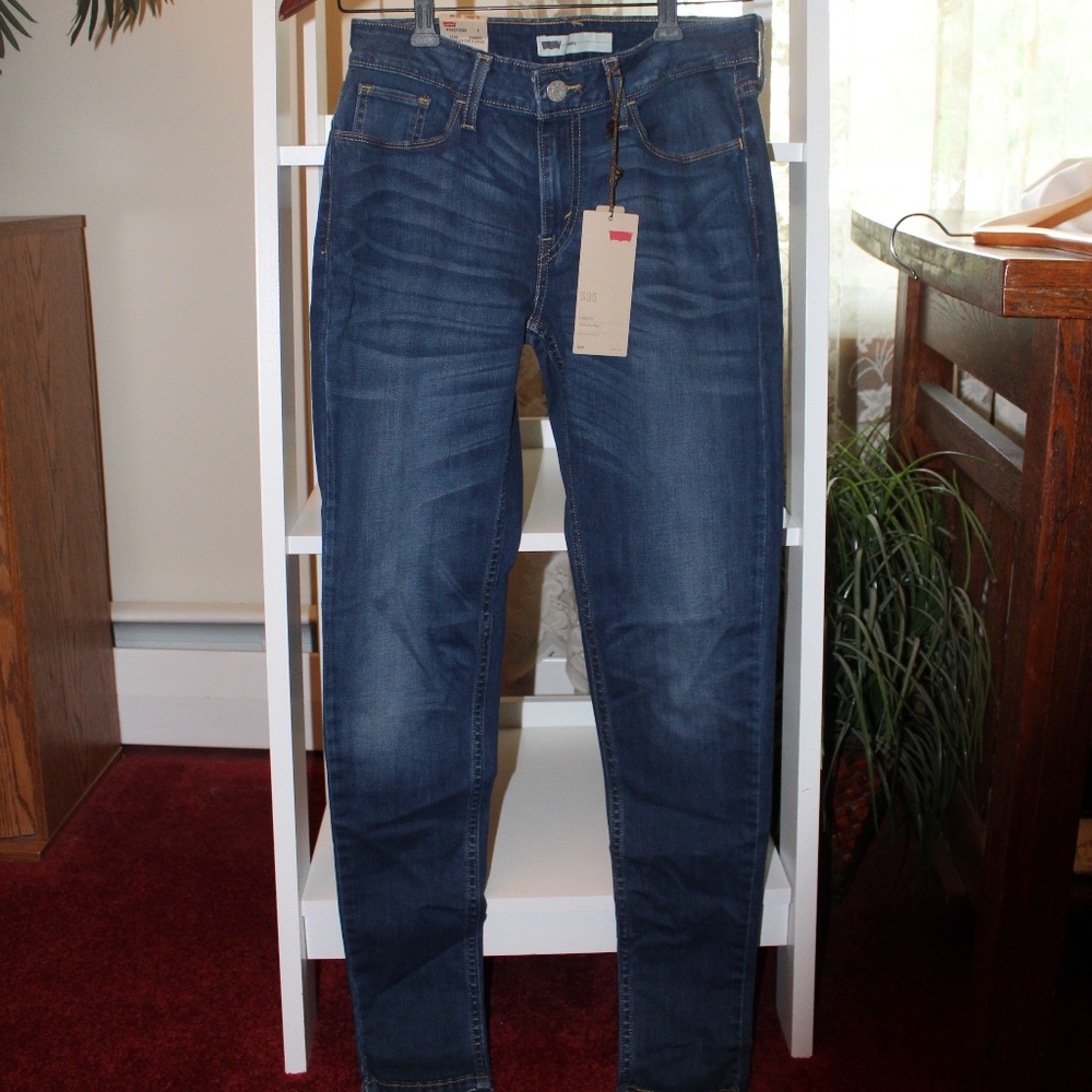 NWT Levi Skinny Jeans